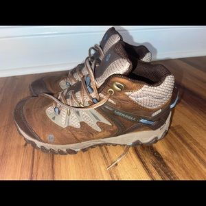Merrell women’s hiking boots size 7.5